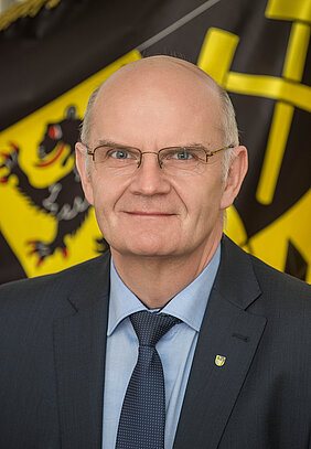 Porträtfoto Dr. Beier